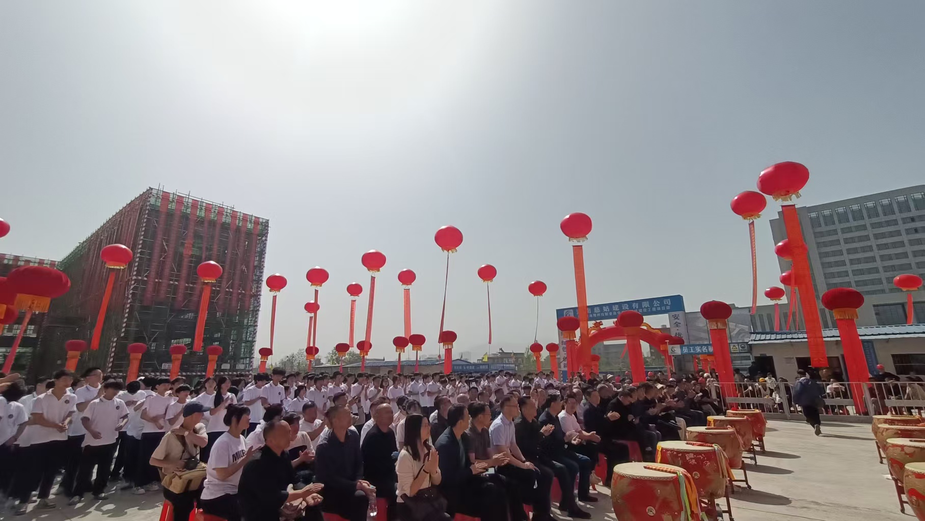 【热门】我校新校区封顶i仪式圆满礼成(pic3)