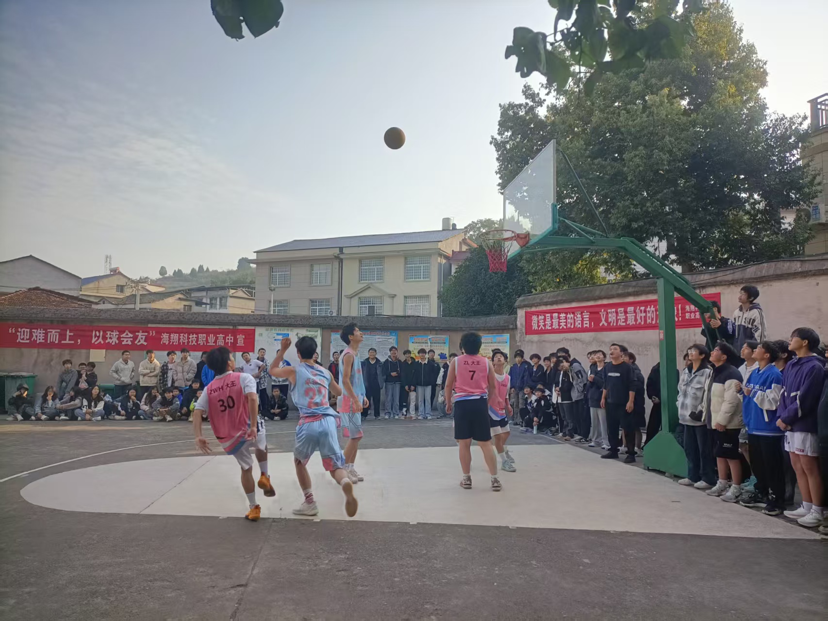 【最新】“迎‘篮’而上，以球会友”校园篮球赛圆满落幕(pic6)